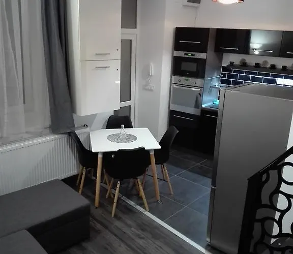 Downtown Deluxe Apartman *